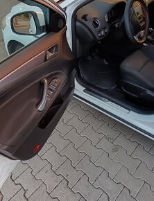 Ford Mondeo MK4 2.0 TDCi - 11