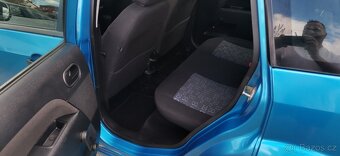 Prodám Ford fiesta 1.3 51 kW - 11