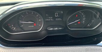 Peugeot 2008 1,2i PureTECH, automat, tažné, 3tí RZ - 11