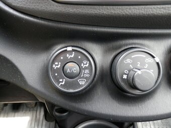 Toyota Yaris 1.0VVT-i  Klima, 5Dv. Nové v ČR - 11