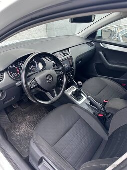 BOURANÁ ŠKODA OCTAVIA 1.0 TSI 85 kW MANUÁL – 2019
 - 11