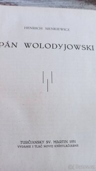 Starožitnosti -vazy a knihy, fotoaparát - 11