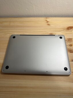 Apple MacBook Pro 2017 256GB i5 8GB RAM - 11