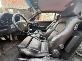 Ferrari F355 Berlinetta z roku 1997 - 11