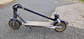Elektrická koloběžka - Aerium T350 Pro černá - 11