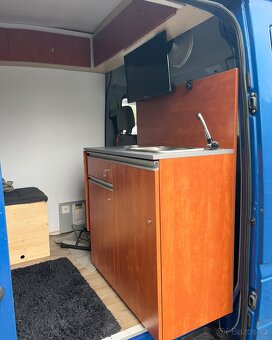 Mercedes benz Sprinter obytný - 11