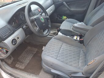 Prodám Octavia Combi 1.9 TDI 81kW - 11