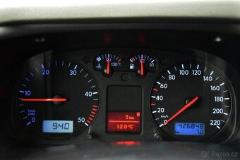 Volkswagen Multivan T4 2.5 TDi ATLANTIS,DKLIMA,POSTEL,TAŽNÉ - 11