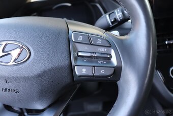 Hyundai IONIQ PHEV Plug-in Hybrid - 11