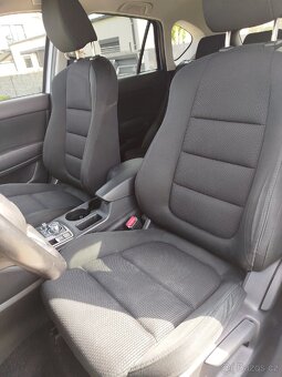 Mazda CX-5 Attraction 2,0 118 kW AWD-Top stav - 11