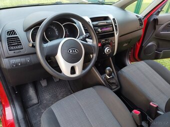 Kia Venga 1.4 BENZÍN 87000KM,KOUP.ČR,CEBIE,PO SERVISU A STK - 11