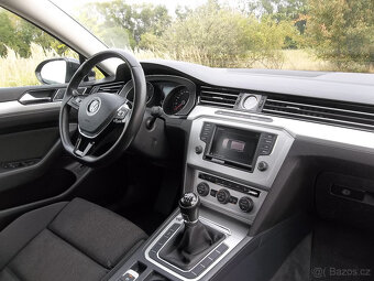 VW Passat B8 1,4 TSI Kombi, r.v. 03/2015, najeto jen 125tkm - 11
