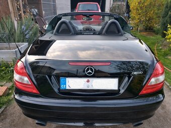 Prodám velmi pěkný Mercedes-Benz SLK 200 - 11