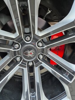 DODGE RAM 1500 5,7 HEMI BLACK WIDOW 16000km - 11