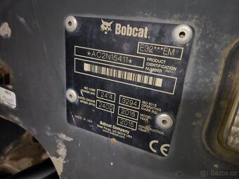 BAGR BOBCAT E32 JEN 1.924 MTH NOVÉ PÁSY A OLEJE - 11