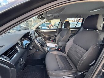 Škoda Octavia 1.5 TSI 110kw r.v.2017, serviska - 11
