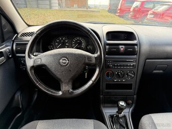 Opel Astra 1.4i - 11
