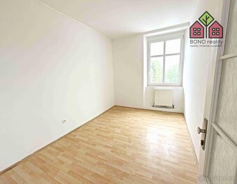Pronájem bytu 4+kk, 67 m2, parkovací místo a internetové při - 11