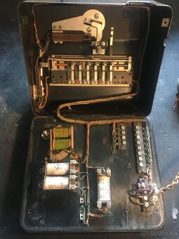 Stolní telefon TELEGRAFIA - 11