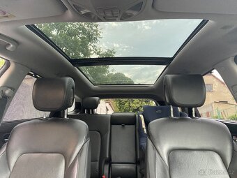 Hyundai Grand Santa Fe 2.2 CRDi 147 kW 4x4 AT, 7 míst - 11