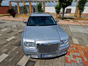 Chrysler 300C 5.7 V8 Hemi 4x4 - 11