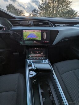 Audi e-tron 50 quattro, 4x4, 230kw, 11/2021 - 11