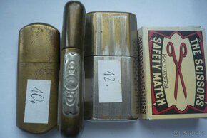 sbírka starých benzínových zapalovačů. - 11