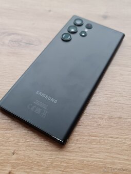 Galaxy S22 Ultra 5G, 12GB/256GB, černý + Nilkin pouzdro - 11