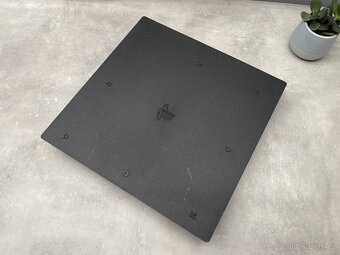 PS4 Pro v krásném stavu 1TB+1TB a hry (PlayStation 4) - 11
