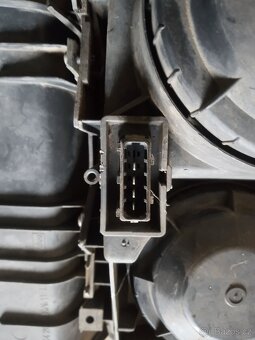 Světlomet Renault Midlum - 11