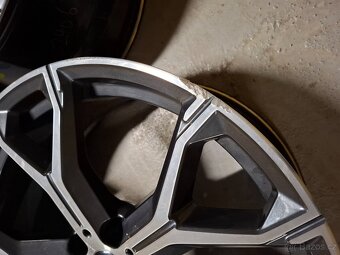 Originál sada 21" BMW G05, X5,X6 style 741M - 11