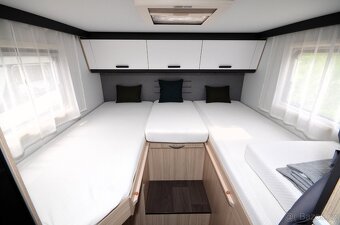 Obytný automobil Glücksmobil (Adria – SunLiving) S70 SL - 11