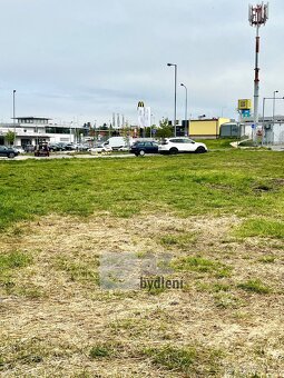 Stavební parcela 3.899 m2, k bydlení + komerční využití - Tá - 11