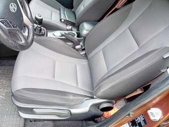 Hyundai I30 kombi - 11