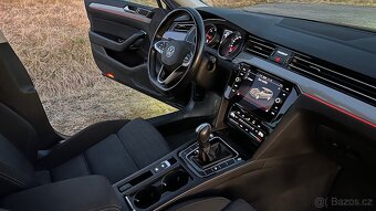 Passat 2.0tdi m.2021 Full LED Kamera Adapt.Tempomat El.kufr - 11