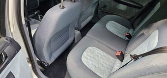 Škoda Fabia combi 1.4 16V automat - 11