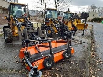 Čelní kolový, kloubový nakladač ZL13 - 11
