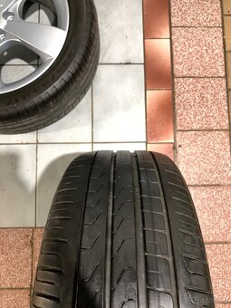 Alu kola Škoda R17 5X112 LETNÍ PNEU 225/45 R17 PIRELLI - 11