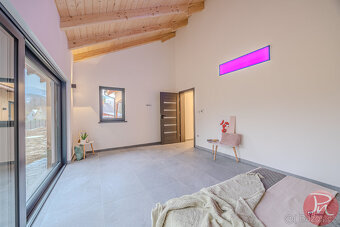 Moderní novostavba s wellness v srdci Beskyd - 11