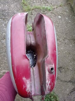 Prodám nádrž Jawa - 11