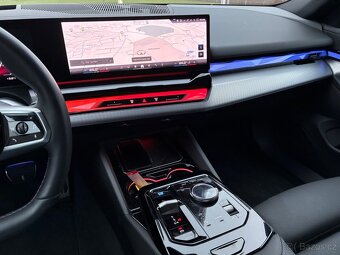 BMW i5 M60 xDrive - 11