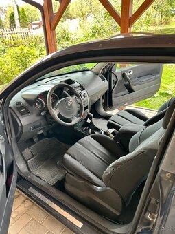Renault Megane 2.0 - 11
