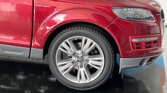 Audi Q7 2009 Kyosho 1:18 - 11