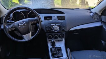 Mazda 3 BL 1.6 benzín 77kW r.v. 2010, druhý majitel - 11