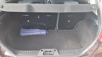 Ford Fiesta, 1.25i / najeto 85 000 km 1.MAJITEL ČR - 11