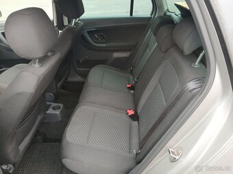Škoda Fabia II kombi 1.4 16v - 11