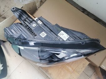 Prave přední světlo Mercedes GLE w167 - 11