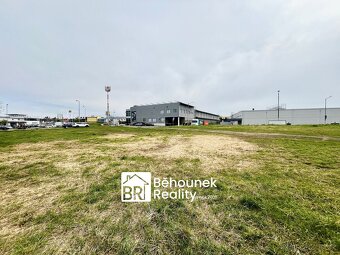 Stavební parcela 3.899 m2, k bydlení + komerční využití - Tá - 11