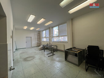Pronájem obchod a služby, 21 m², Krnov, ul. Sv. Ducha - 11