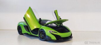 McLaren 675LT Autoart - 11